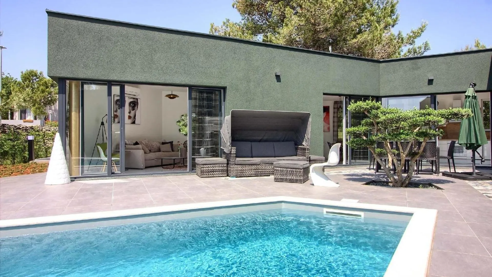 Holiday home Ferienhaus Mit Privatpool Fuer 10 Personen Ca 180 Qm In Medulin, Istrien Suedkueste Von Istrien